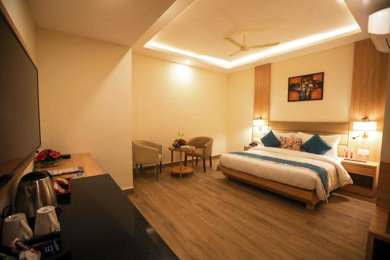 Elora Lords Eco Inn , Lucknow Luaran gambar